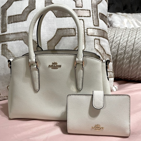 Coach Handbags - Coach Purse